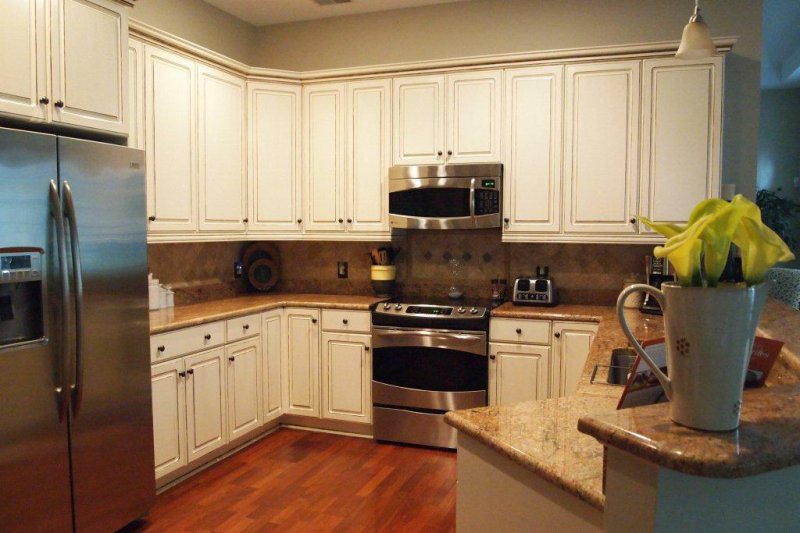 repainted-glazed-kitchen-cabinets